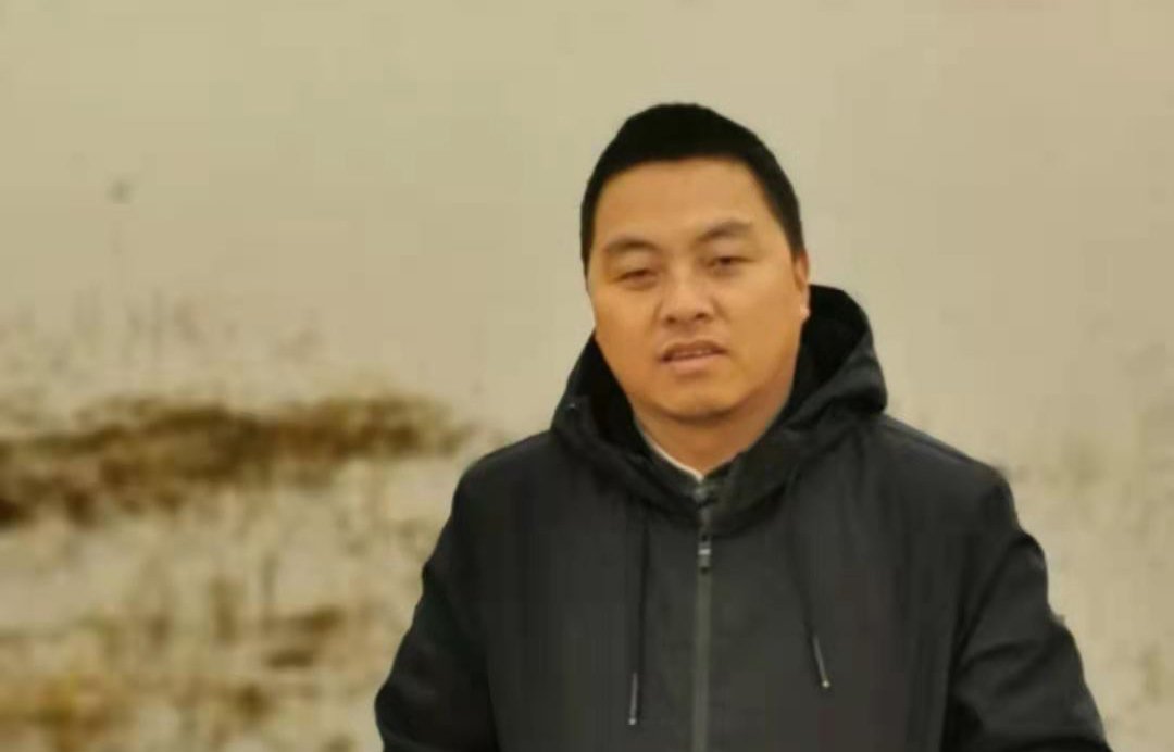 重庆知名风水大师李九燚在内蒙古黄河流域寻龙点穴风水堪舆！！！
