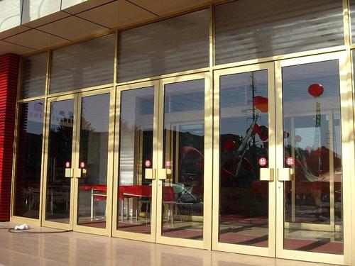 重庆风水师：门的“三见三不见”及催财方法