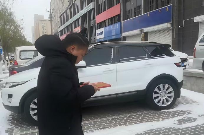 重庆易学大师李九燚：高考志愿填报中，如何平衡命理适配方向与新兴行业发展趋势？