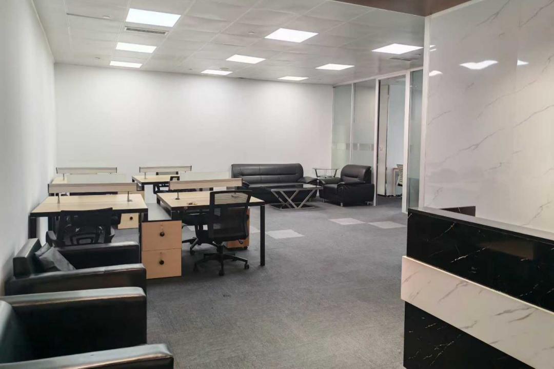 【案例】重庆风水师李九燚渝中区解放碑环球金融中心办公室风水堪舆纪实