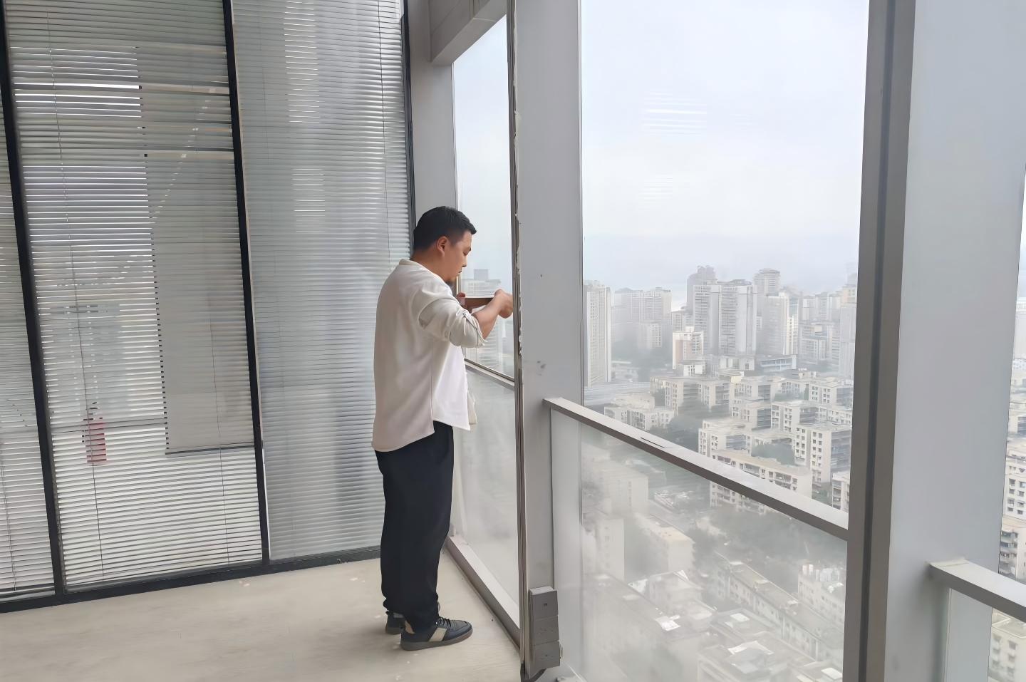 【案例】重庆李九燚风水大师九龙坡区谢家湾华润万象城办公室风水实战案例